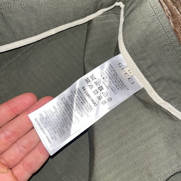 The North Face x Gucci Cargo Shorts - Picture 8 of 12